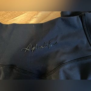 alphalete leggings.